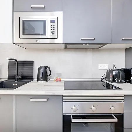 Bhost - Regina Vii * Córdoba